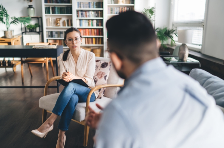 10 Questions to Ask Your Therapist in the First Session